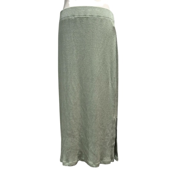 Rails Women's Green Ribbed Skirt Angie Reseda‎ Size Large Midi Knit Pull On - Picture 2 of 10